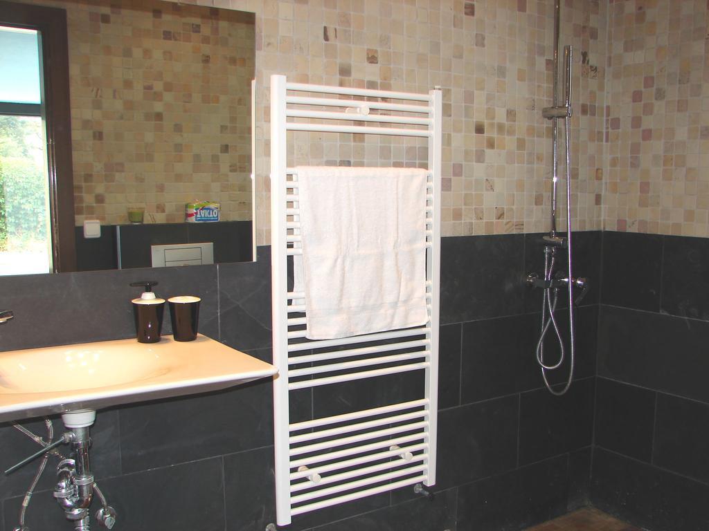 Casa Ceca De La Playa Y Barcelona, Con Piscina Climatizada Y Jacuzzi Villa Vallromanes Room photo